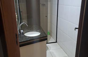 Apartamento para 8 pessoas 3 quartos com ar condicionado e 3 garagens! A 15 minutos do autódromo! - Foto 8