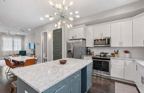 Chic Nashville Home Near Downtown Sleeps 14 - Foto 4