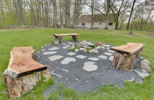 Pet-Friendly Grand Pine Bush Retreat on 2 Acres! - Foto 2