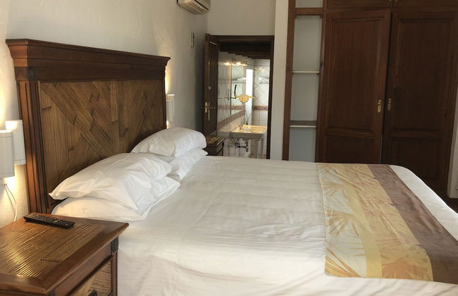 Lush Farmhouse in Sant Miguel de Balansat with Hot Tub & Private Pool - Foto 5