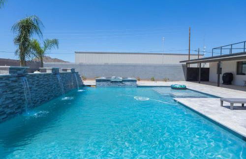 Desert getaway retreat pool spa billiards bbq - Foto 1