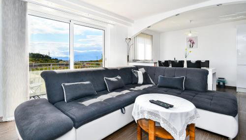 Apartman Lavanda sa bazenom i okućnicom 4* - Foto 5