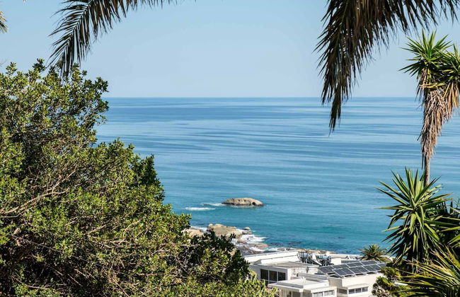 Camps Bay 4BR w Pool and Sea Views Atlantic Gem - Photo 33