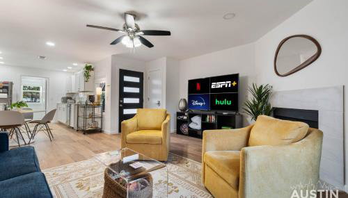 Near BBQ, Coffee More in Brentwood Pet-Friendly 2BR 1BA Condo By Austin Vacay - Foto 1