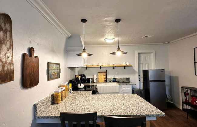 2br-newly Renovated Full Kitchen-3 Mins Asia Dist - Photo 23