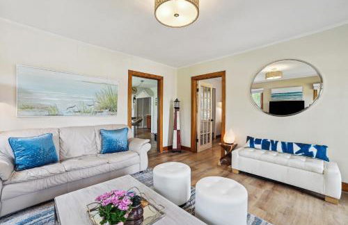 Boyne City Cottage Walk to Downtown and Lake! - Photo 6