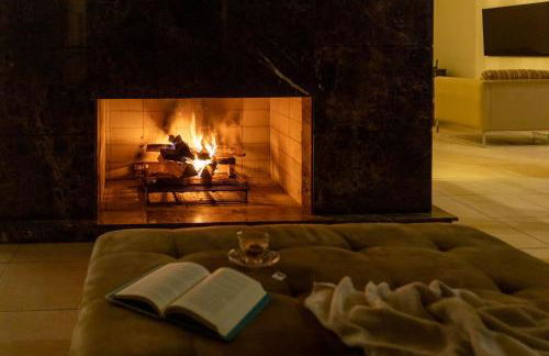 Refúgio de Luxo e Piscina à beira do Passaúna - Photo 16