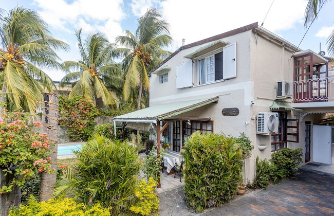 Villa with Heated Pool - Photo 20