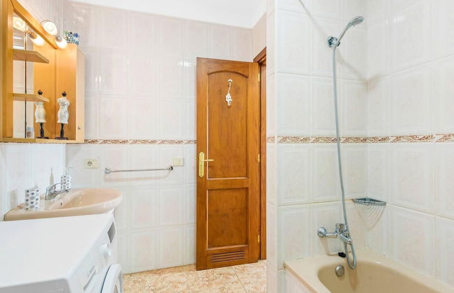 Apartment Edith - Ocean View Just Above the Beach - Photo 8