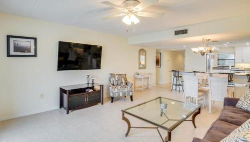 Walk to Coast Condo in Daytona Beach Shores! - Foto 4