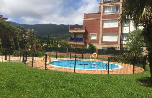 APARTAMENTO CON TERRAZA Y JARDÍN EN BAKIO - Foto 23