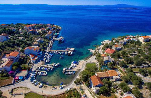 Apartments Ivan Sea View in Peaceful Lun - Photo 33