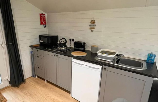 1 Bedroom Log Cabin in Parc Pen y Bryn Sleep 2/3 - Foto 2