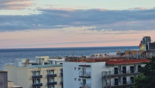 Cozy Apartment by the Sea in Lloret de Mar - Ref A090 Rene Go2llolet - Foto 2
