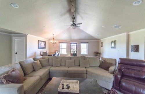 Queen and Duke Cottage - Photo 12