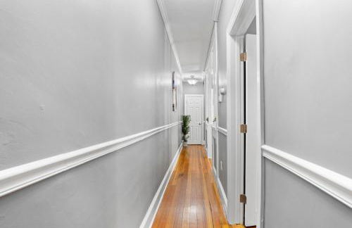 Spacious apartments near Ashmont - Photo 7