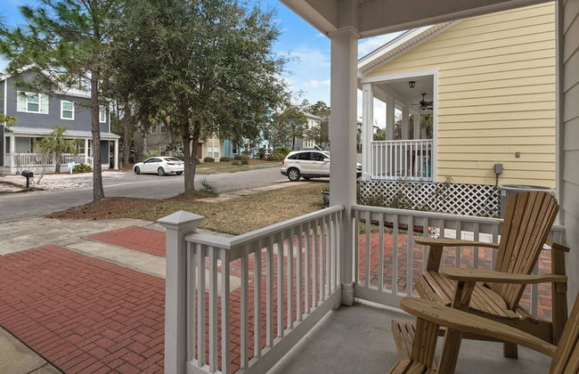 Beach Cottage w/ Backyard Oasis - Quiet Neighborhood in BMB - Foto 28