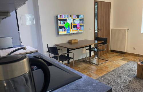 2-room flat with private entrance & privat parking - Foto 6