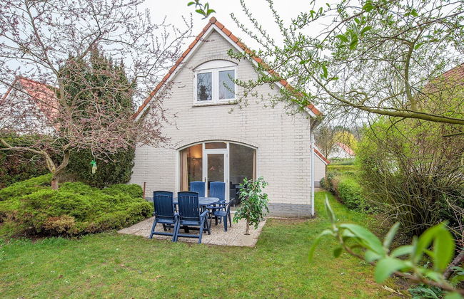 Villa in Arcen With Bath and Combi Microwave - Photo 25