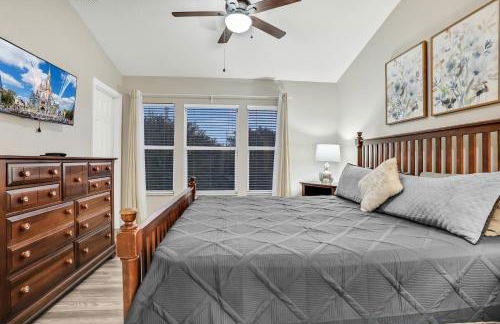 Elegant Townhome w Water Park near Disney Parks - Foto 14