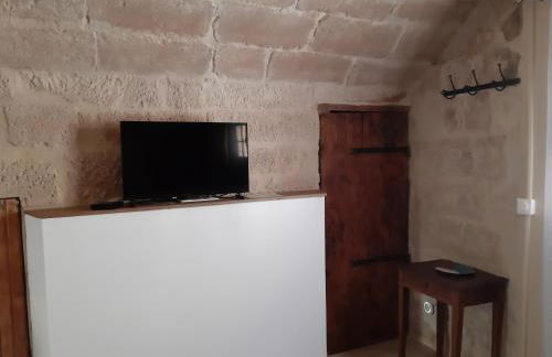 A fleur de rue appartement climatisé Uzès centre - Foto 7
