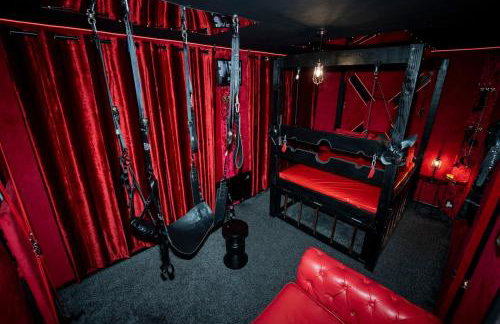 Play Queen - A Playful Unique Hot Tub Retreat - Foto 1