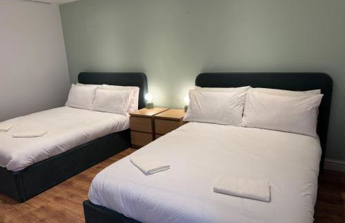 Stretford Apartment - Sleeps 6 - WiFi - Parking - Near Stadium - Foto 4