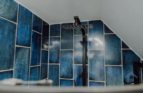 Apt 5 Manor House - 3 Bed 2 bathroom sleeps 5 parking wifi - Photo 22