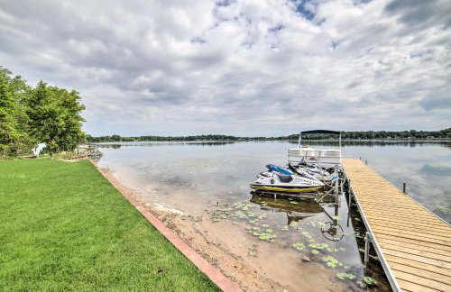 Newly Built Gilletts Lake Gem: Dock & Hot Tub - Photo 34