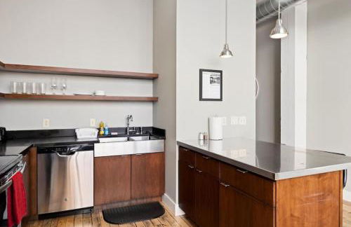 Chic Loft in Peoria Warehouse District - Foto 39