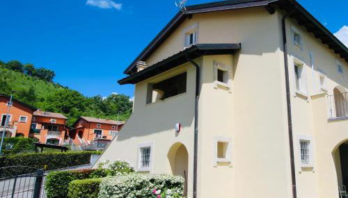 I segreti del lago - Foto 1, Garden