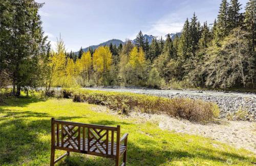 Riverfront cabin with hot tub and sauna 1st floor - Foto 12