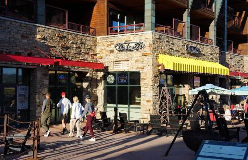 Mountain House PC, Snowy Lake Views Private Hot Tub, New Build, Jordanelle Lake! - Foto 27