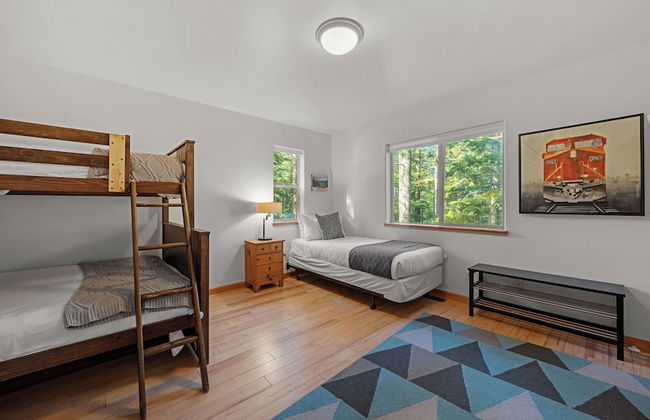 Moosetrack by Avantstay Cozy Cabin In The Of Tahoe Donner w/ Hot Tub - Foto 25