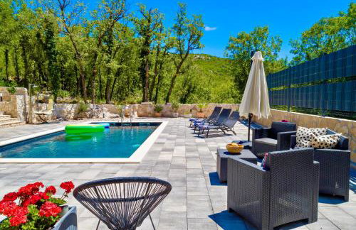 Luxury Villa Andrea Vrzika in forest near the sea with heated pool - Foto 43