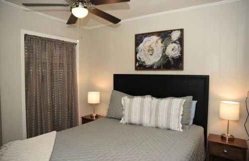 Bungalow near Main Street - #2 - Foto 13