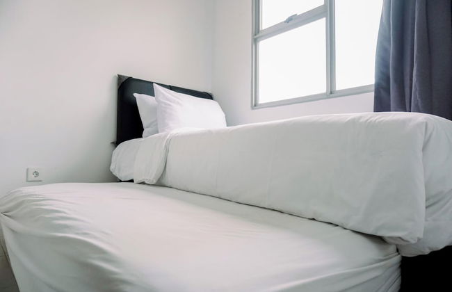 Comfort And Homey 2Br Belmont Residence Puri Apartment - Foto 5