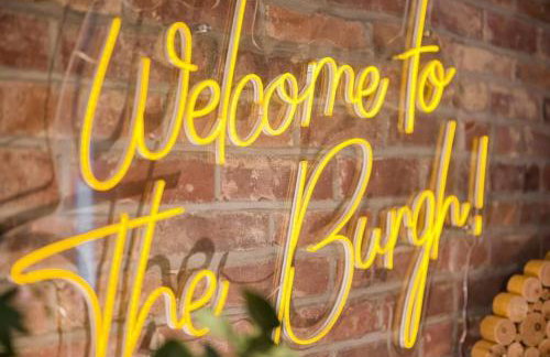 NEW! High-end Manchester Home w/ a hot tub - Foto 7