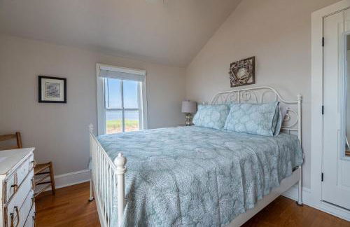 Sawyers Lodge - Historic Soundfront Home, Pool, Hot Tub, Boat Launch, Kayaks, Pets OK, Flex Stays - Foto 54