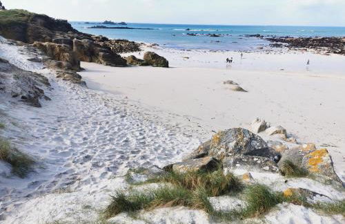 Belle Vue Phare St Mathieu, 100 m plage du Bilou, proximité immédiate Gr34, piscine chauffée - Foto 40