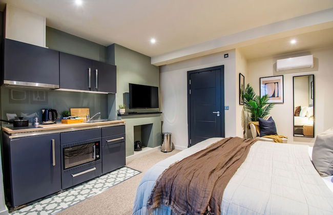 Thetford Hive - Photo 5