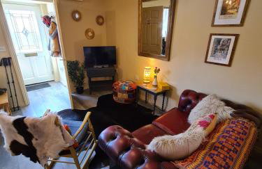 The Shambles by Spires justn3 miles from Birches Valley visitors centre home to MTB trails Follow the Dog and the Monkey Trail - Foto 2