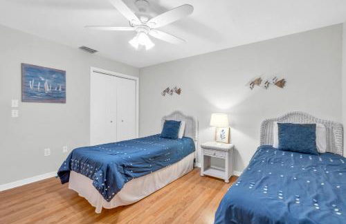 Walk to Vanderbilt Beach From Our Naples Park Home - Foto 24