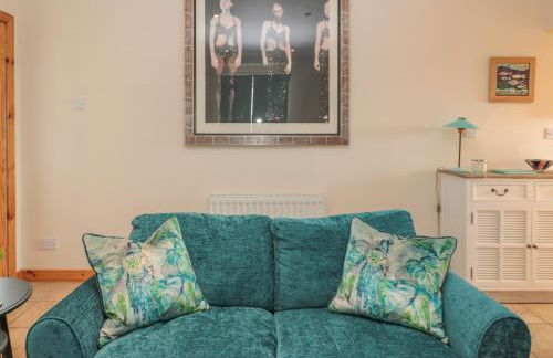 Adams House - Photo 5