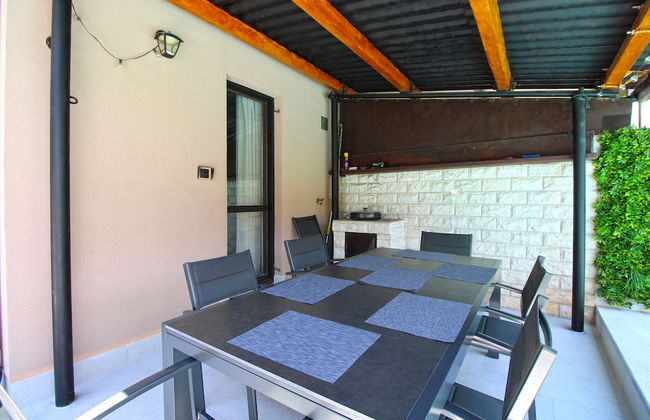 Apartment 843 - Photo 51