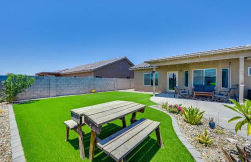 Pet-Friendly Yuma Home with Private Yard and Pool! - Foto 29