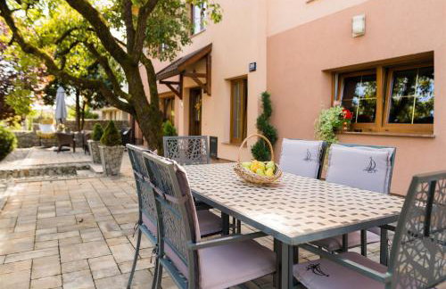 Old Pear Apartment - Photo 8