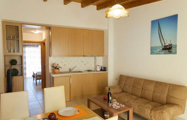 Castello Apartments - Photo 29