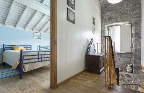 Casa dos Platanos-Family Home - Photo 22