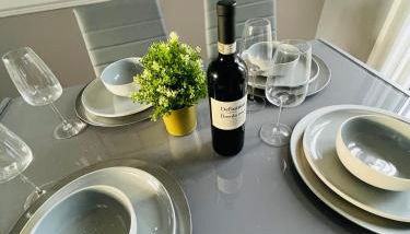 Wolverhampton 3-Bed Home Garden 4 Beds Parking for 2 Vans Ideal for Contractors, NHS & Long Stays Near M6, Walsall & City Centre - Foto 5